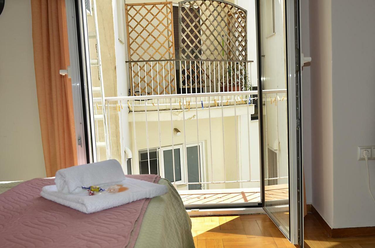 شقة أثينا  في Just 9 Min From Acropolis المظهر الخارجي الصورة